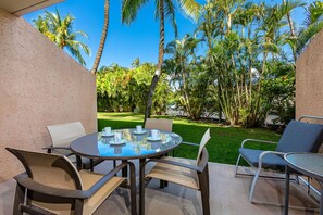 Outdoor dining - Winter specials!  Enjoy Maui for less! (Kihei)