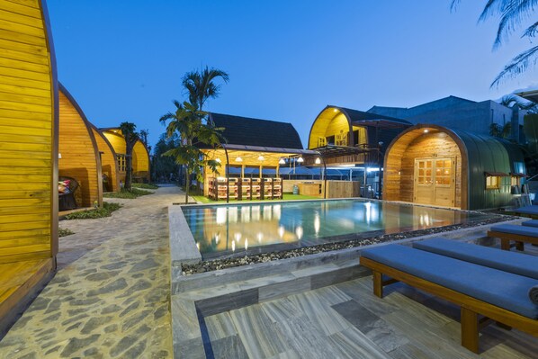 Outdoor pool - Family Bungalow Pool & River @ CoCo-Farm Hoi An (Hoi An)