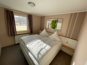 3 soverom, reiseseng for barn, wi-fi og sengetøy