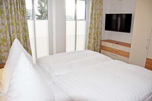3 Schlafzimmer, Reisekinderbett, WLAN, Bettwäsche
