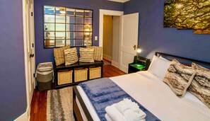 3 bedrooms, in-room safe, desk, iron/ironing board