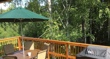 Viehättävä, valoisa, perhepoliittinen koti, johon mahtuu 2 autotalli