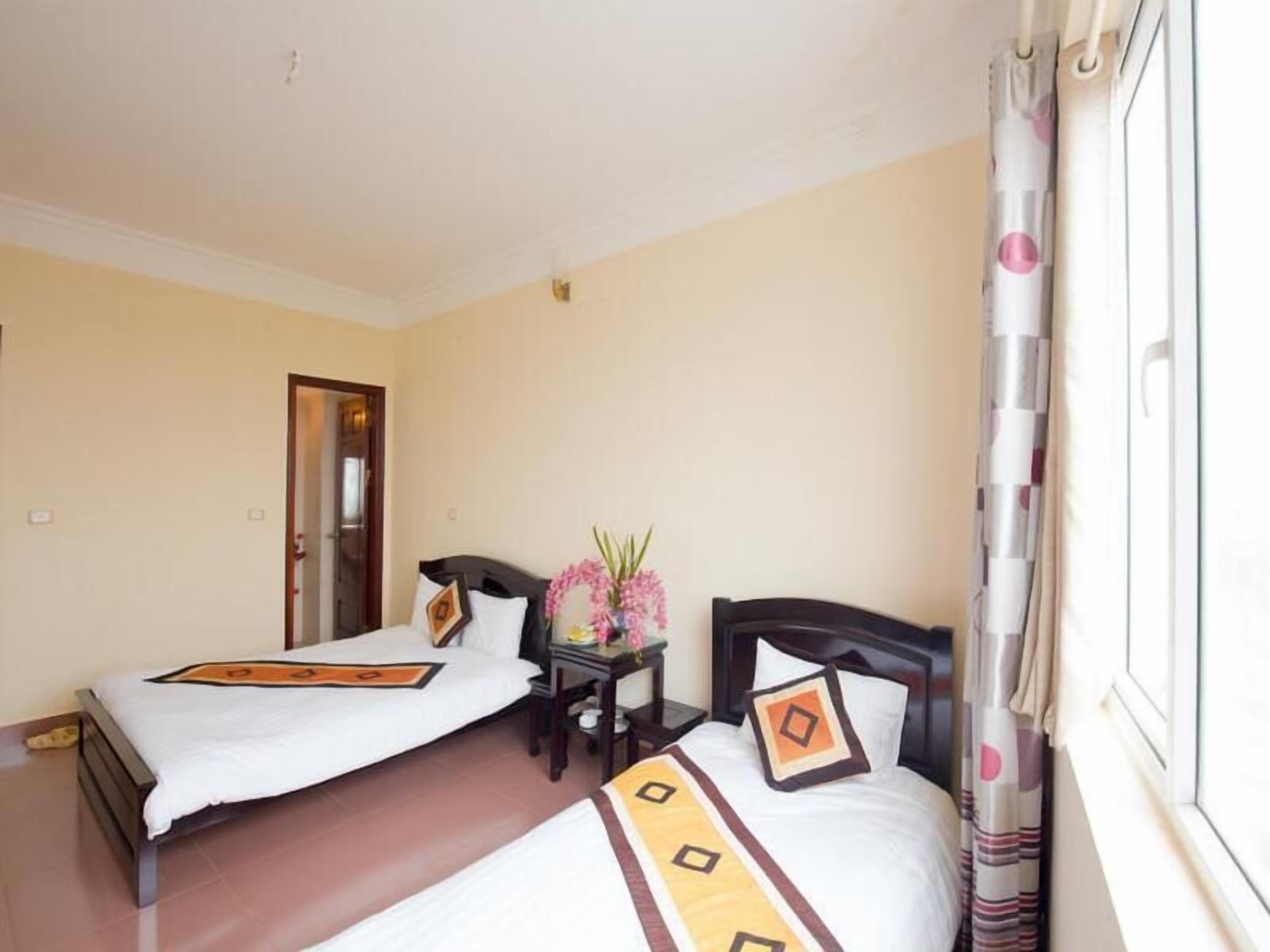 Photo - Ho Sen Xanh Hotel