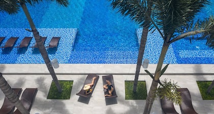 Holiday Inn & Suites Saigon Airport by IHG