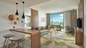 スイート 1 ベッドルーム バリアフリー (Accesible) | セーフティボックス (室内)、客室ごとに異なる装飾、客室ごとに異なるインテリア、デスク