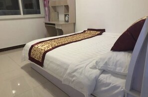 Apartment | Schreibtisch, Verdunkelungsvorhänge, kostenloses WLAN