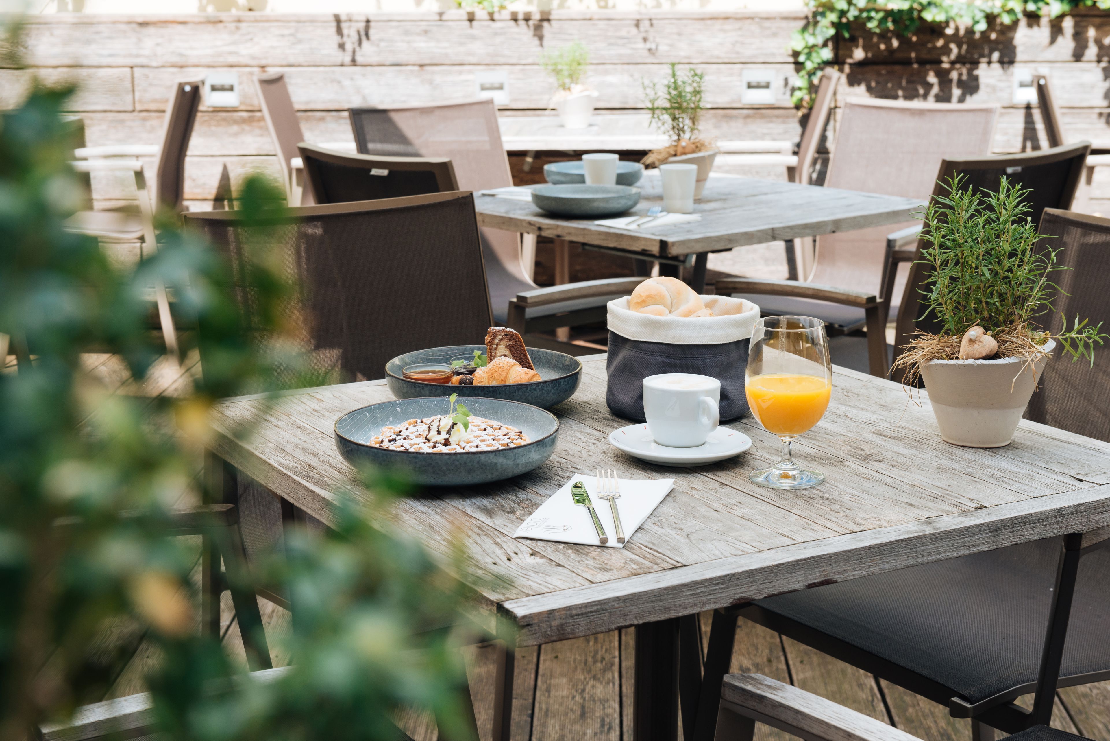 Petit déjeuner buffet servi tous les jours en supplément
