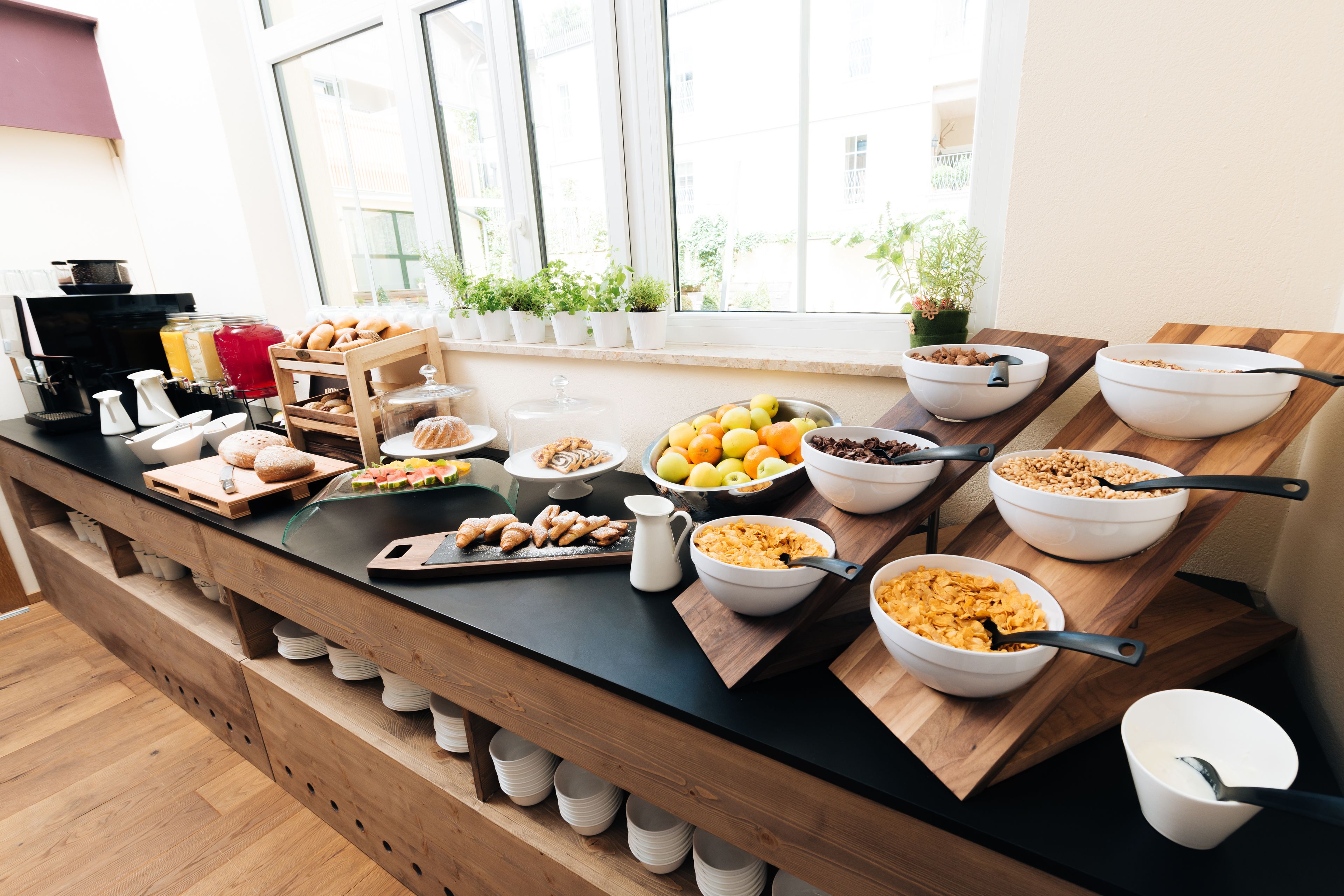 Daily buffet breakfast (EUR 6 per person)