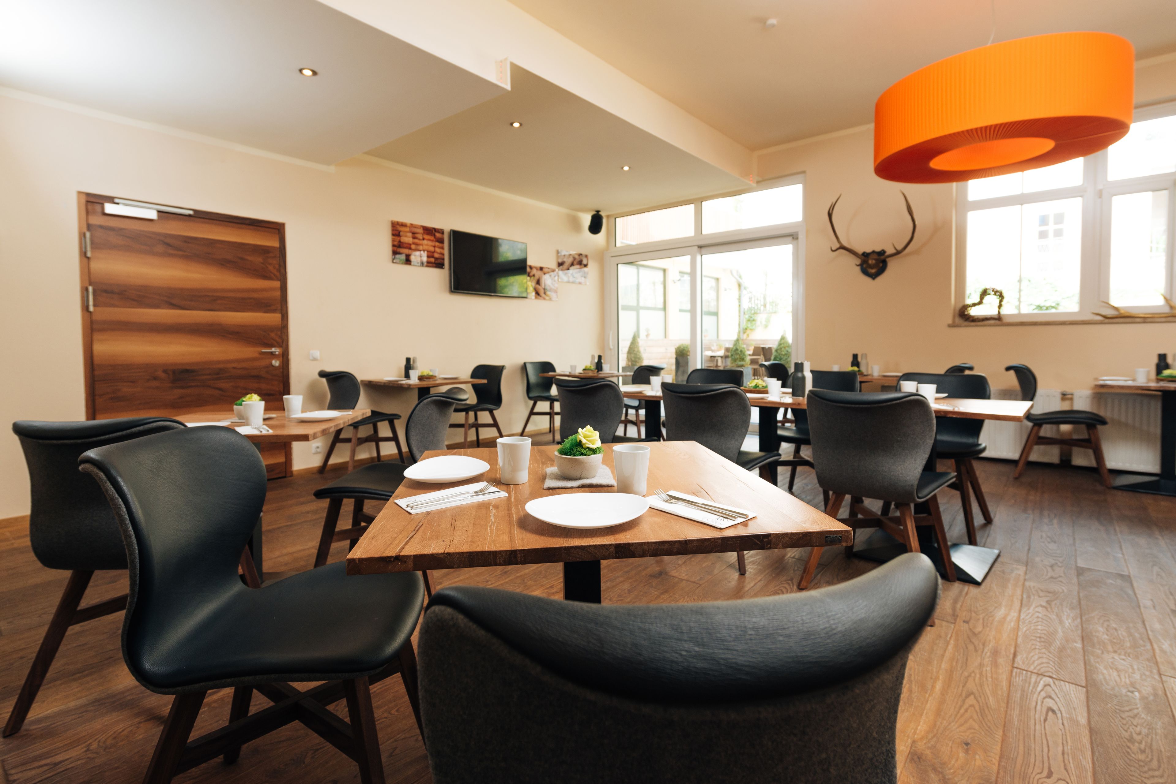 Daily buffet breakfast (EUR 6 per person)