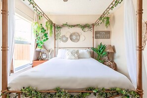 4 多间卧室、办公桌、熨斗/熨衣板、旅行婴儿床