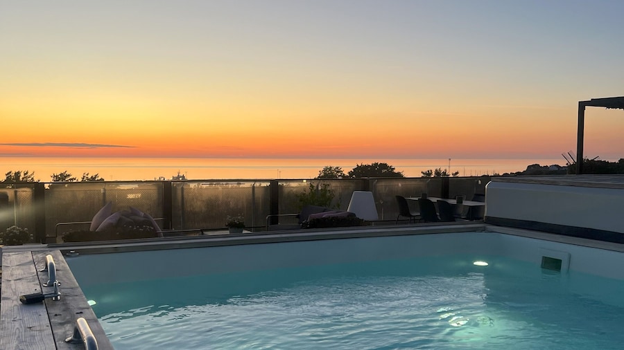 First Hotel Kokoloko