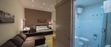 2 Schlafzimmer, Schreibtisch, Bügeleisen/Bügelbrett, kostenloses WLAN