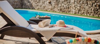 Agrotourism Kalpic, holiday apartment with pool