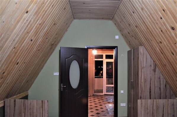 City Room, Multiple Beds, Smoking, Park View | Free WiFi