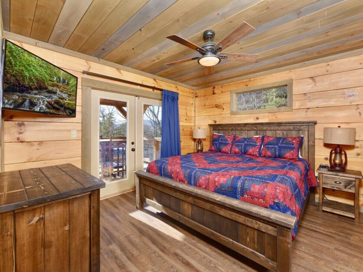 The main floor also includes 2 master suites with farmhouse-style king beds.