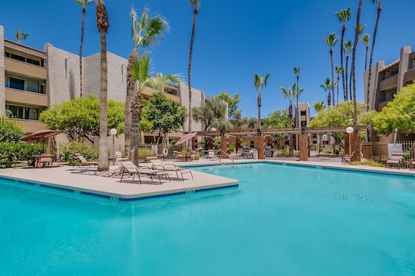 Piscina all'aperto, una piscina riscaldata