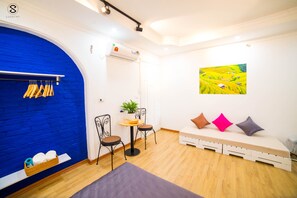 1 bedroom, in-room safe, iron/ironing board, WiFi