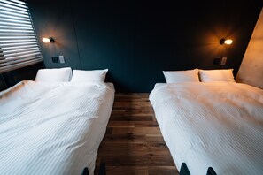 Deluxe Studio, Multiple Beds, Non Smoking, Kitchenette (6 People)