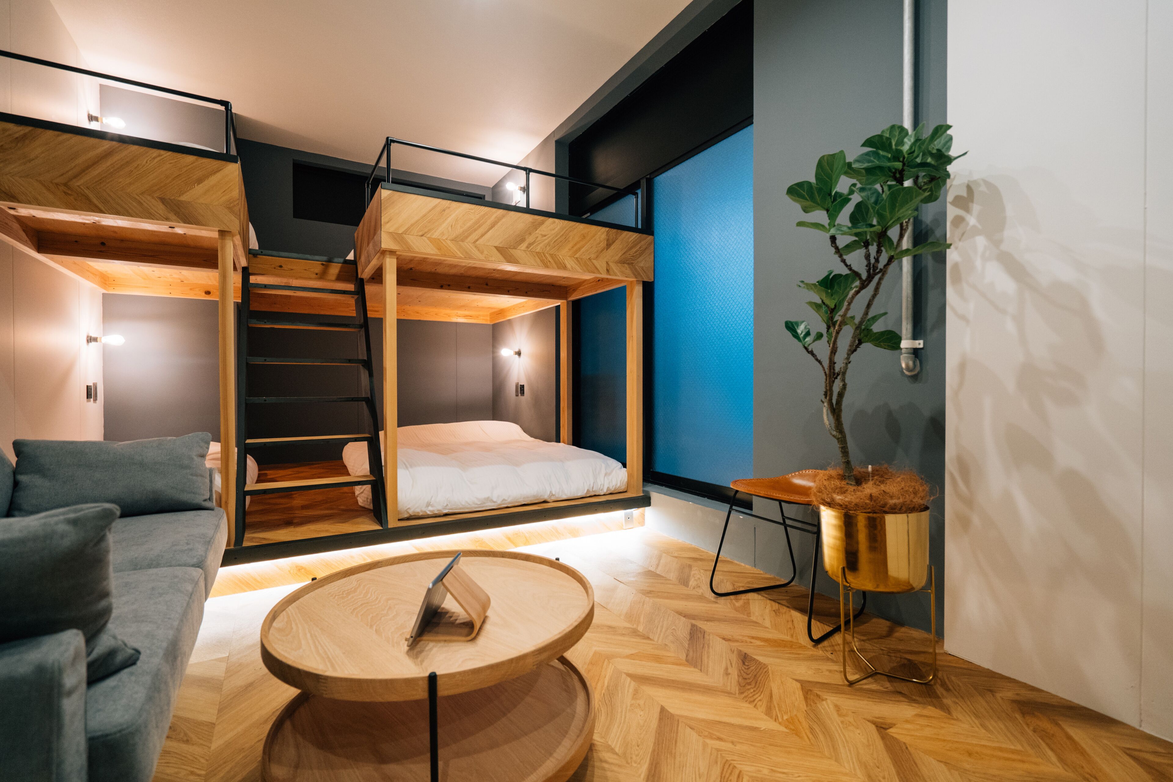 Rideaux occultants, fer et planche à repasser, Wi-Fi gratuit