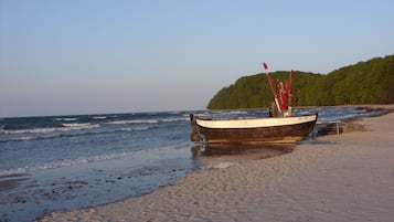靠近海滩