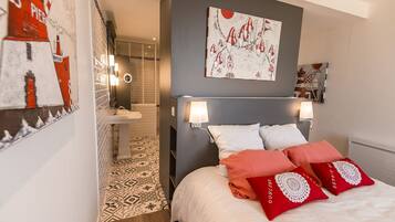 5 slaapkamers, een strijkplank/strijkijzer, gratis wifi, beddengoed