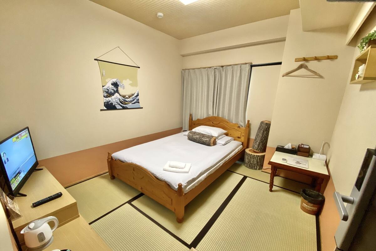 遮光窗帘、熨斗/熨衣板、免费 WiFi、特色装修