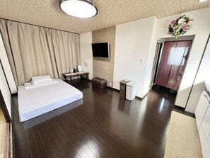 Camera familiare, 2 camere da letto, balcone (2LDK) | Con stile personalizzato, tende oscuranti, ferro/asse da stiro