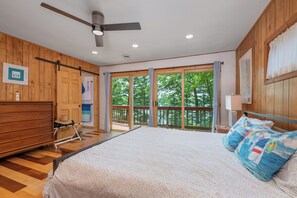 5 habitaciones, escritorio, tabla de planchar con plancha y wifi gratis 