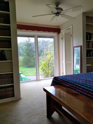 2 bedrooms, iron/ironing board, Internet, bed sheets