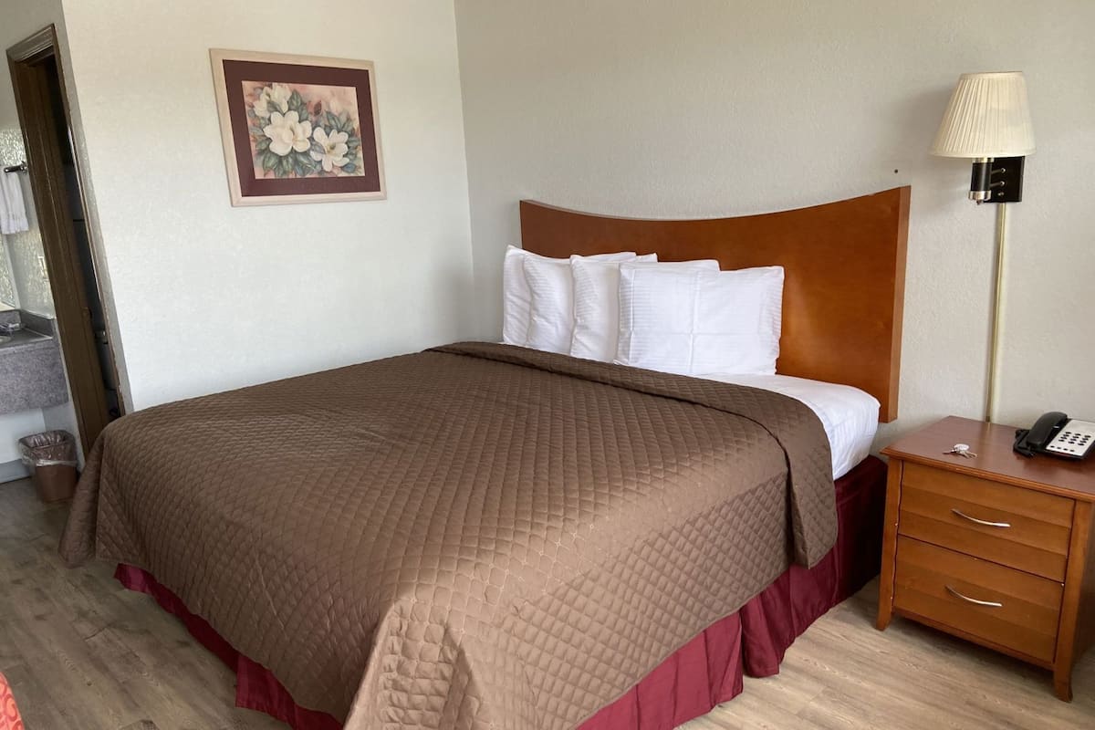 Desk, blackout curtains, iron/ironing board, free WiFi