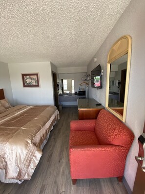 Single Room, 1 King Bed, Non Smoking