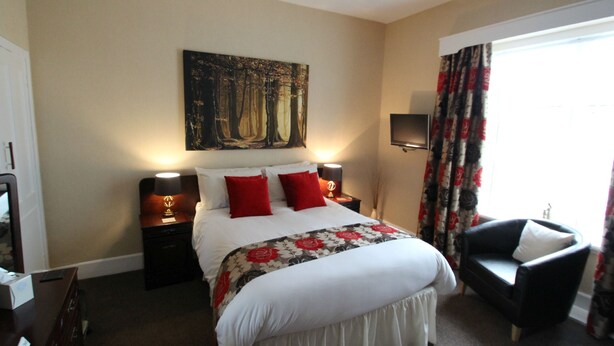 Double Room, Private Bathroom - The Highlander Hotel (Buckie)