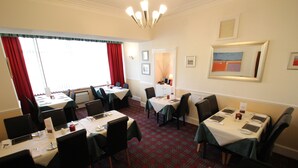 Dining - The Highlander Hotel (Buckie)