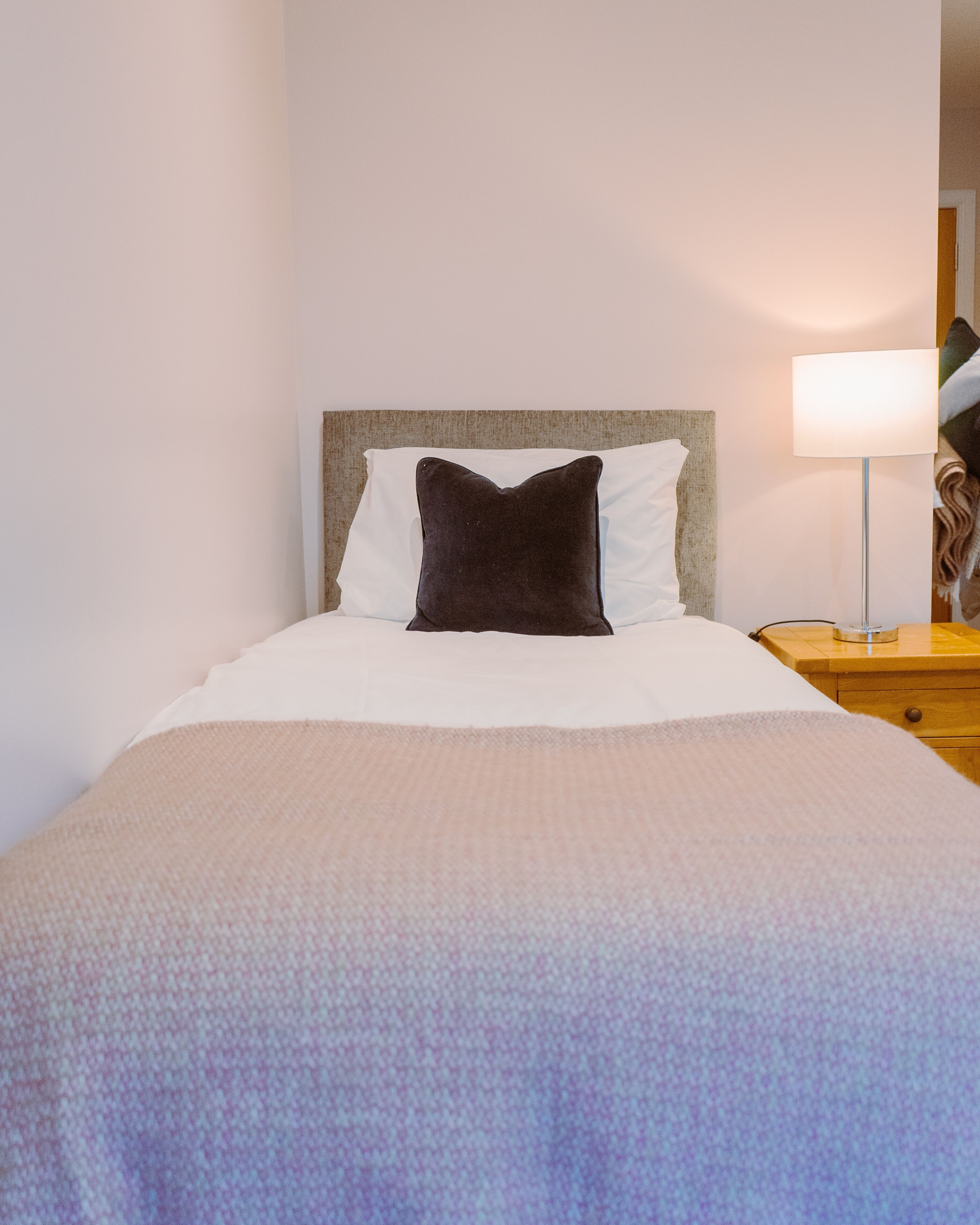 Desk, free WiFi, bed sheets