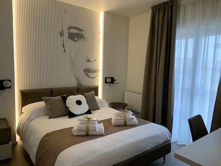 Quarto casal luxo, para não fumantes, suíte (Glance) | Roupas de cama de algodão egípcio, roupas de cama premium. Agorà B&B Urban Relais