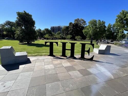 ADELAIDE CENTRAL APARTMENT - 3BR, 2BATH & CARPARK