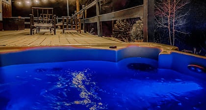 Serenity now! Hot tub, Beautiful mtn views, Massage chair, & Steam shower