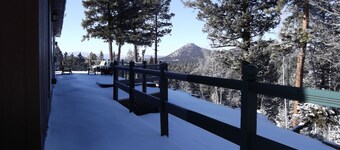 Serenity now! Hot tub, Beautiful mtn views, Massage chair, & Steam shower