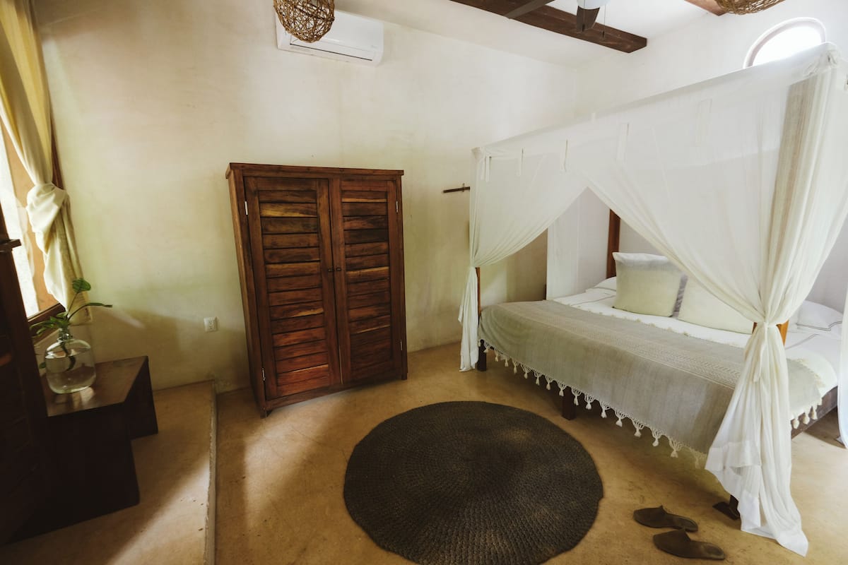 Camera Standard, 1 letto king, non fumatori | Lenzuola Frette, biancheria da letto di alta qualità