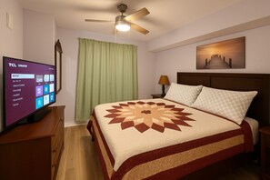 2 bedrooms, iron/ironing board, WiFi, bed sheets - Beautiful Direct Oceanfront 2-BR Condo on Top Floor at Broadwalk, Downtown (Myrtle Beach)