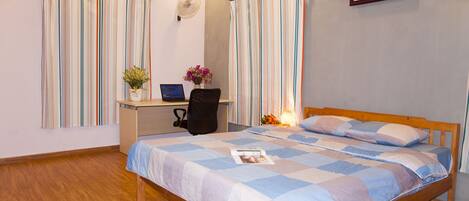 3 bedrooms, iron/ironing board, WiFi