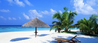 Luxurious Ocean and Golf View Villa staffed with Private Chef, Butler & maid!
