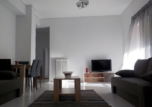 * OI. KO HOUSE * City Apartments