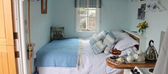 shepard hut in the heart off somerset