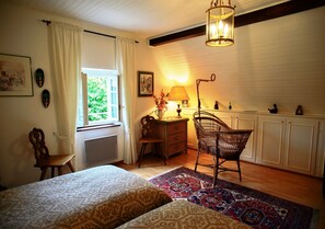 2 Schlafzimmer, Bügeleisen/Bügelbrett, Reisekinderbett, kostenloses WLAN