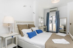 1 soverom, strykejern/-brett, wi-fi (inkludert) og sengetøy