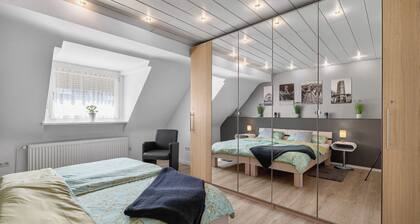 FeWo Galliet 2: 77qm, 12qm Dachterrasse, 2 SZ, ruhig & Messe-Nähe