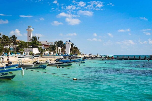 Marina - AQUA GUESTHOUSE 2~ A+ INTERNET ~ STEPS TO THE BEACH (Puerto Morelos)