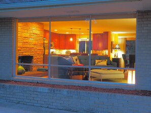 Terrace/patio - Beautifully decorated and updated  3 Bedroom Ranch (Littleton)