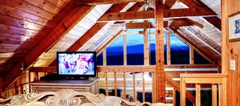 AVAIL 11/17-21, 12/6-19, Stairway to Heave, Secluded,Elegant, Breathtaking Views